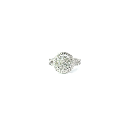 Lady's Ring w/ Diamonds 18K White Gold