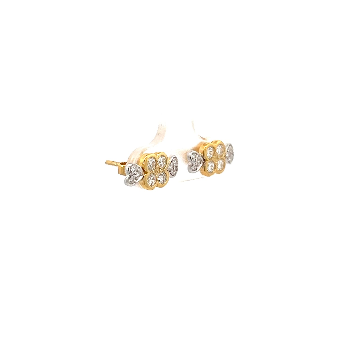 Earrings w/ Diamonds & Side Diamonds 18K Yellow Gold