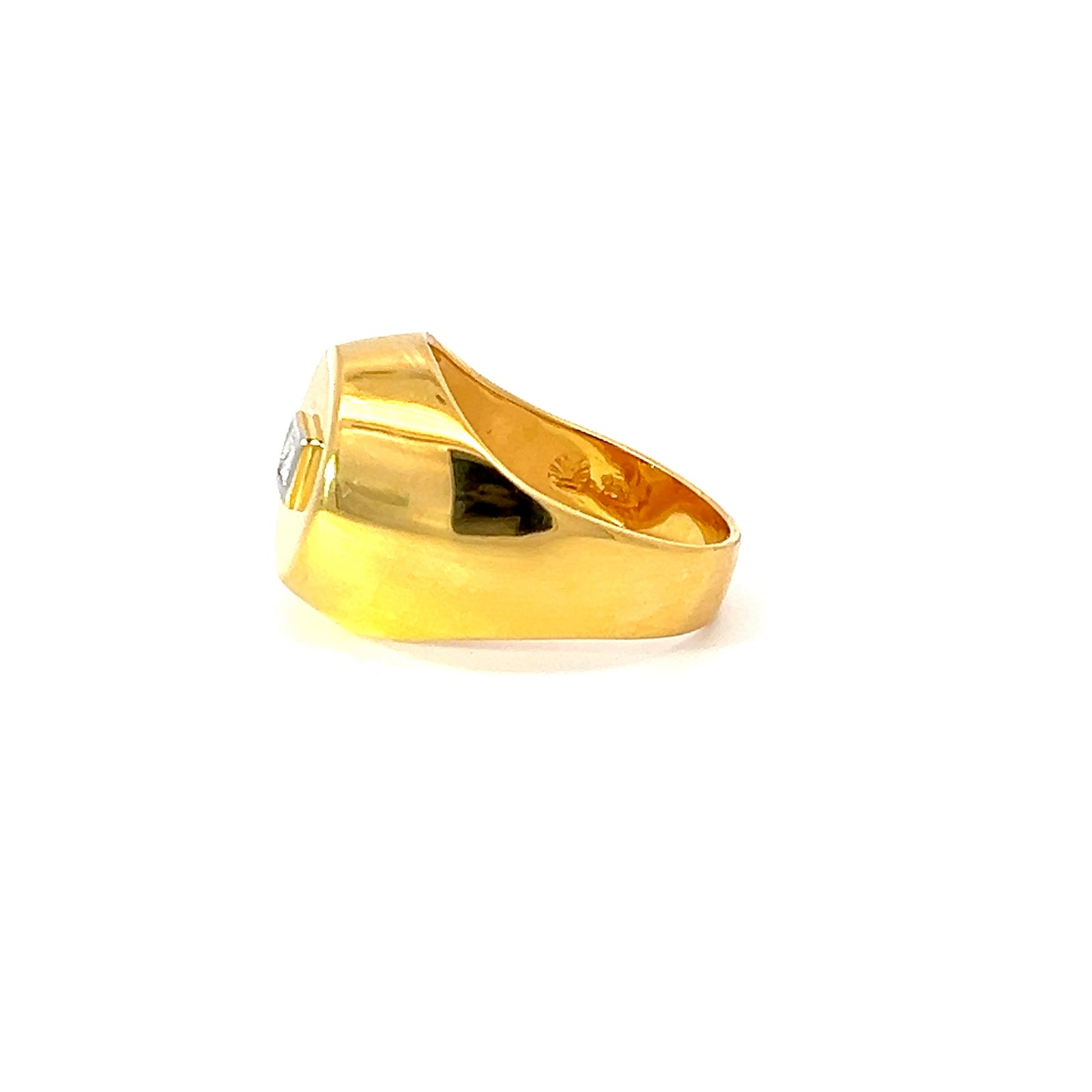 Men's Ring w/ Princess-cut Diamond (.16 carat) 18K Yellow Gold