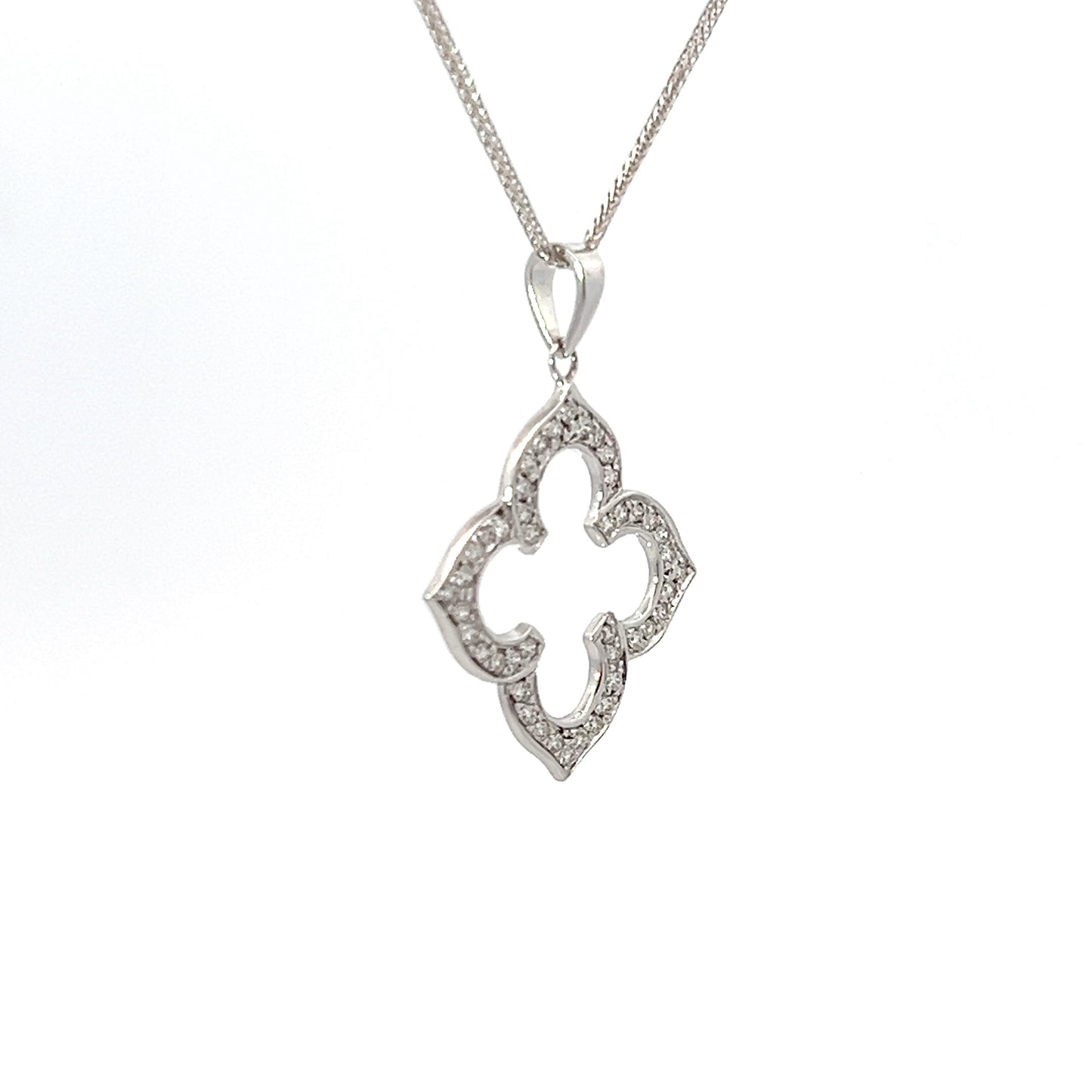 Pendant w/ 44 Diamonds 18K White Gold