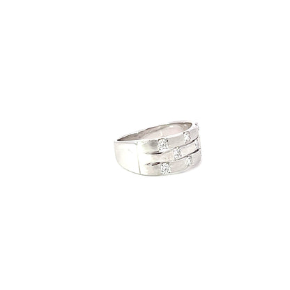 Lady's Ring w/ Diamonds 18K White Gold